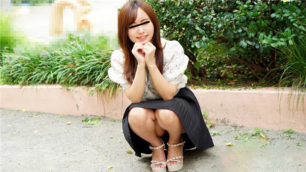 122323_01 欲求不满男友不知情！娇小白虎蜜桃臀娘秘密拍摄AV诱惑实录！